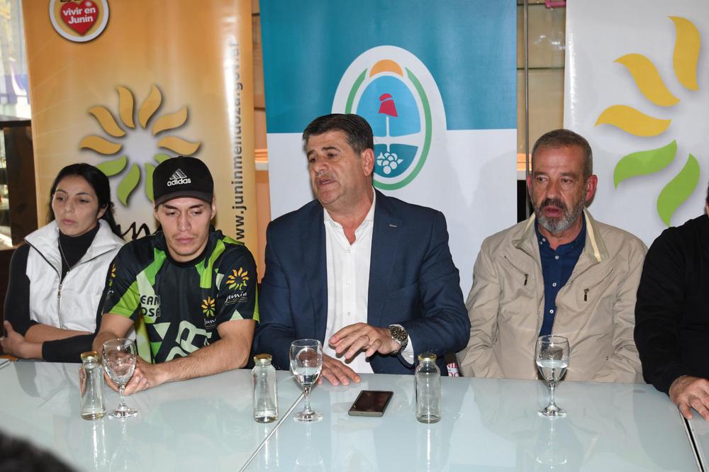 b1d787b1-9553-40c9-82da-18fd7458e522