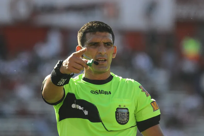 andres-merlos-arbitrojfif