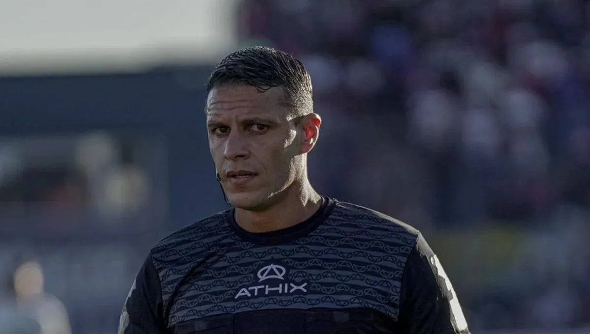 andres-gariano-independiente-arbitro-1