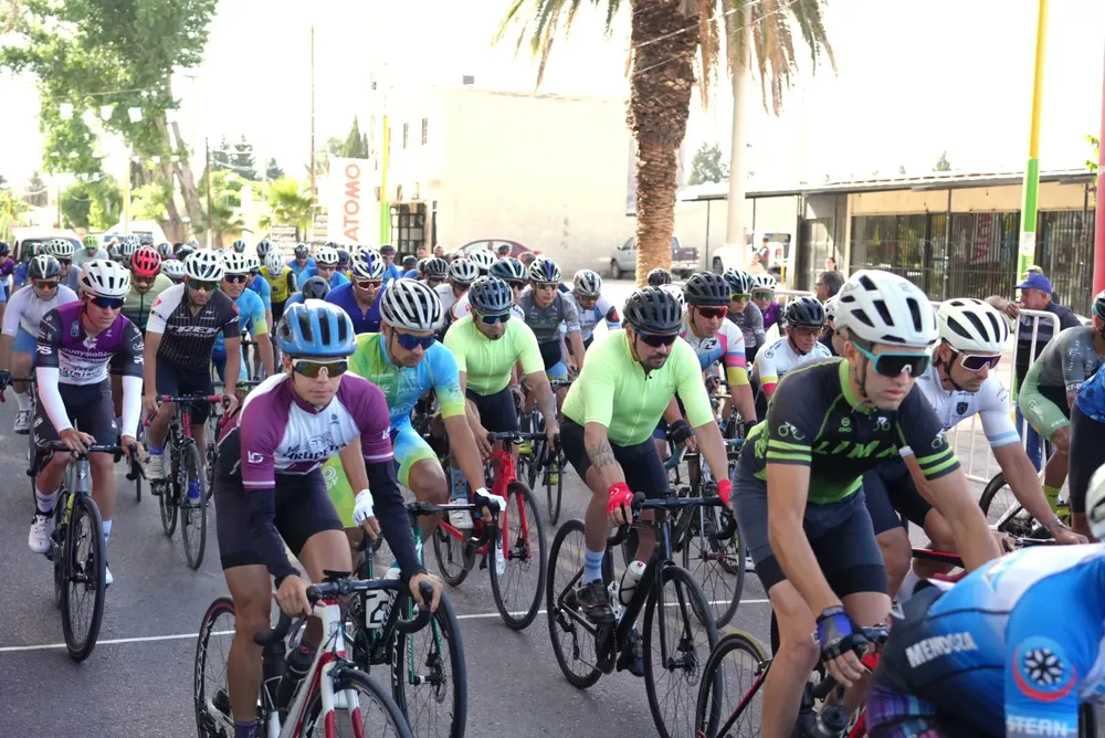 585501401_1272050748286872_1932439408579362620_n