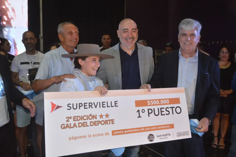 471663685_920122616975322_6787078225642484259_n